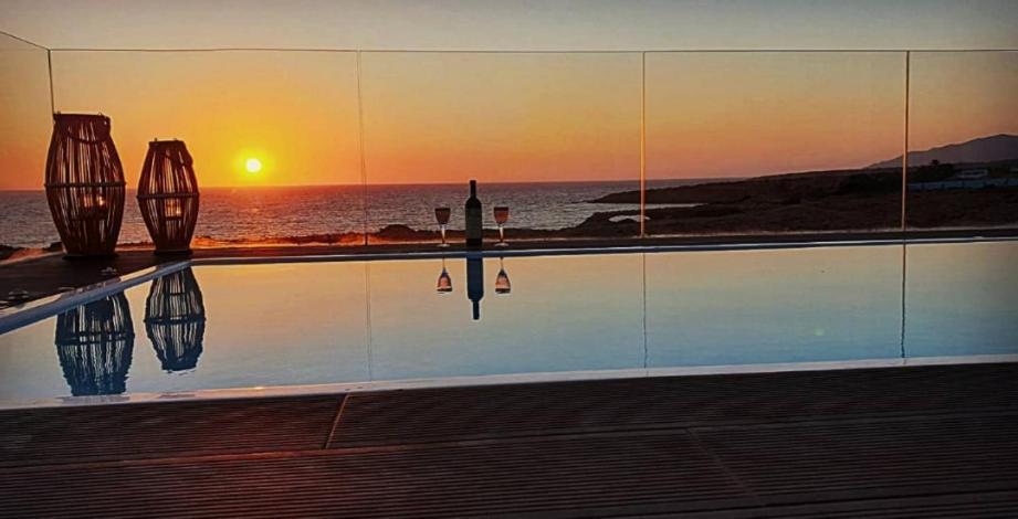 Tramonto Luxury Villa No1- Breathtaking Sunset View Фойникион Экстерьер фото