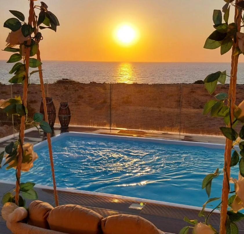 Tramonto Luxury Villa No1- Breathtaking Sunset View Фойникион Экстерьер фото
